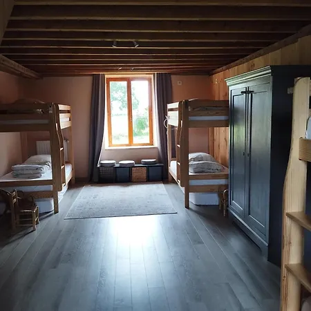 Les Pres Grand بيت ضيافة *