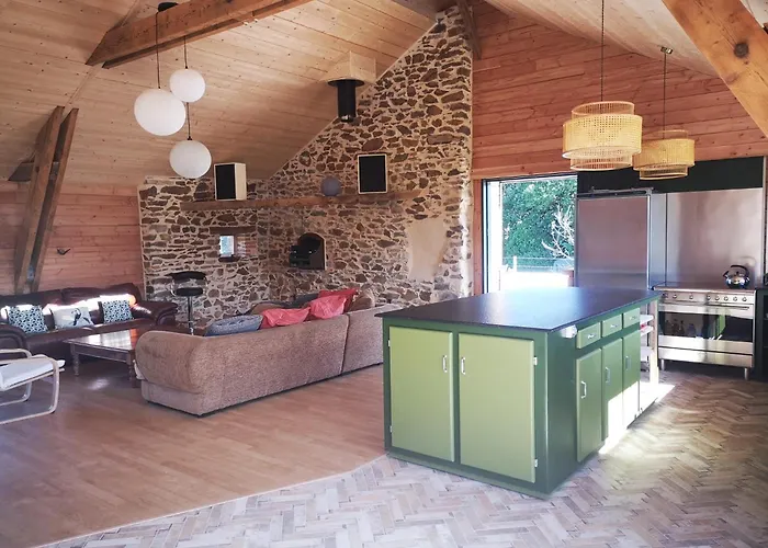 Les Prés Grand * Montigne-le-Brillant