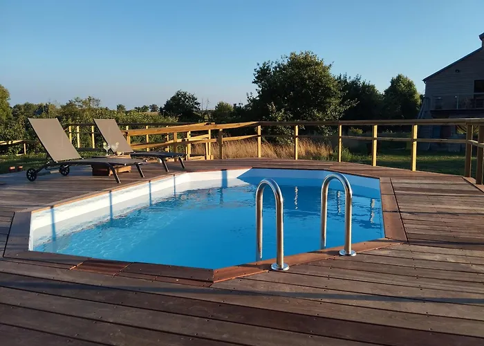 Les Prés Grand Montigne-le-Brillant